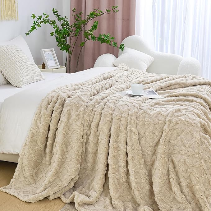 Soft fleece blanket 50x60 inches, lightweight and warm sofa blanket - Image 2